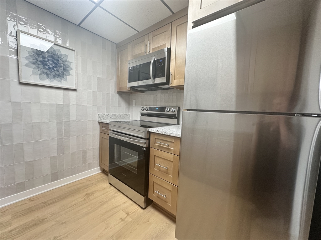 50 Broadlawn Park, Chestnut Hill