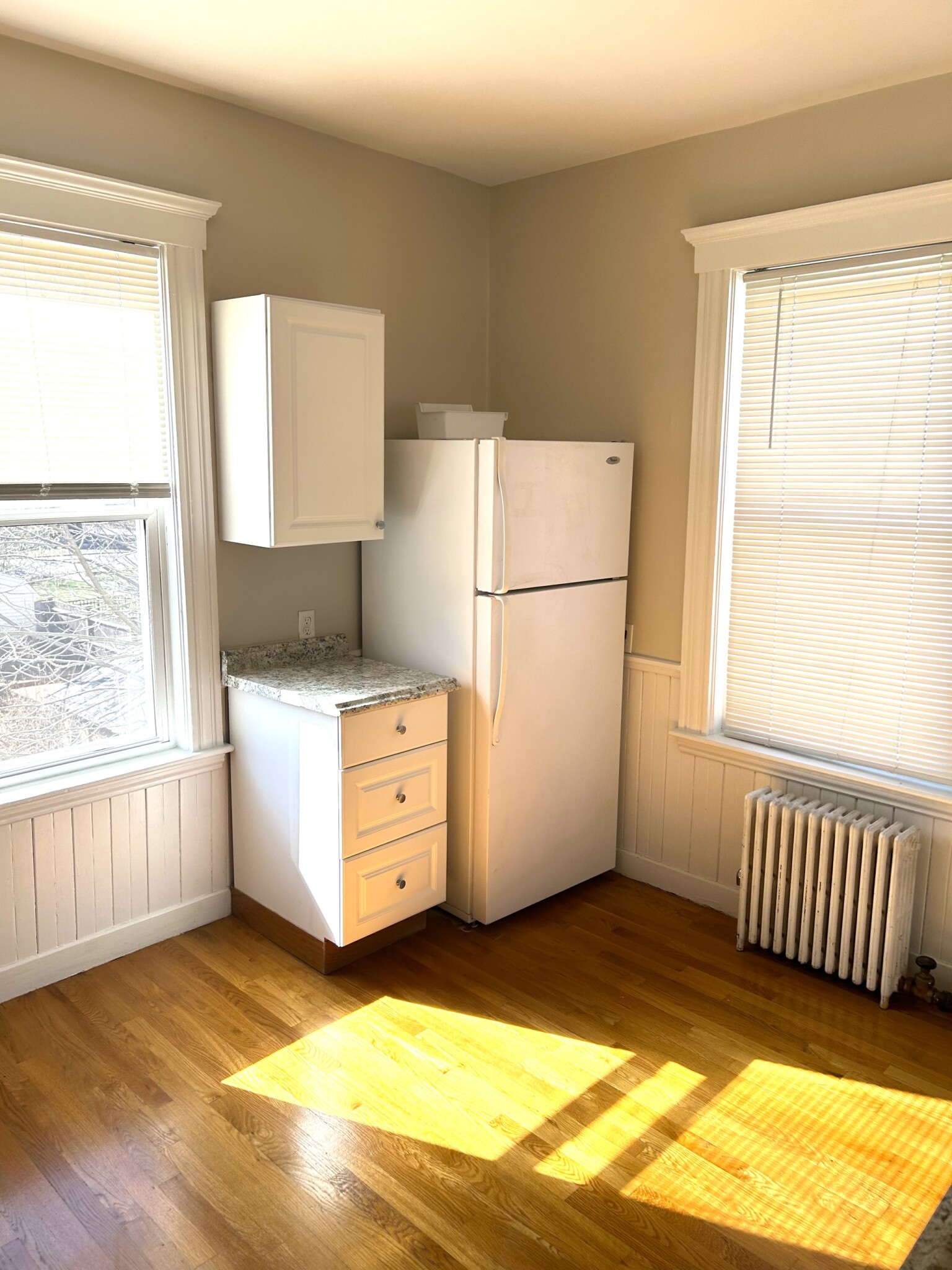 18 Cliff St, Salem