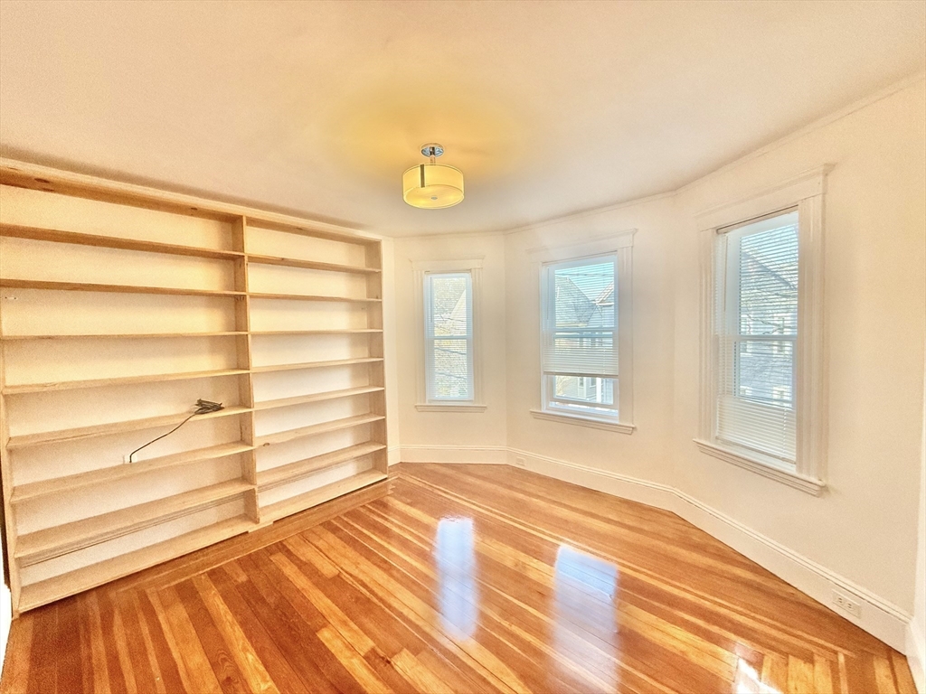 25 Hollis, North Cambridge