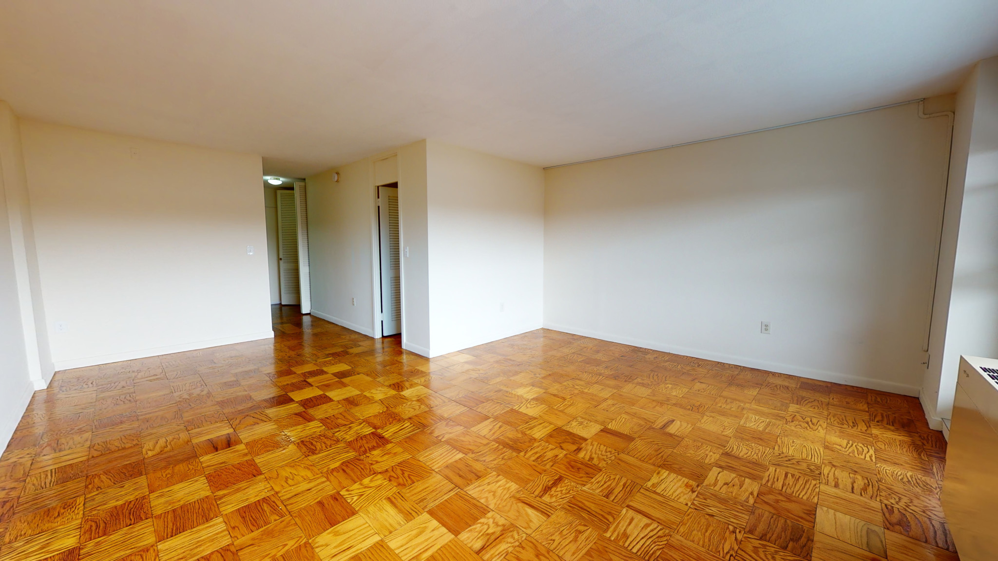 101 Monmouth St, Longwood