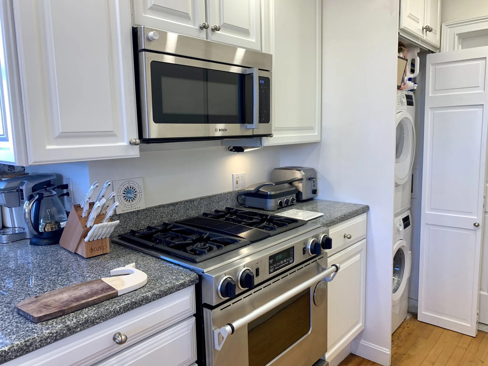 64 Commonwealth Ave, Back Bay