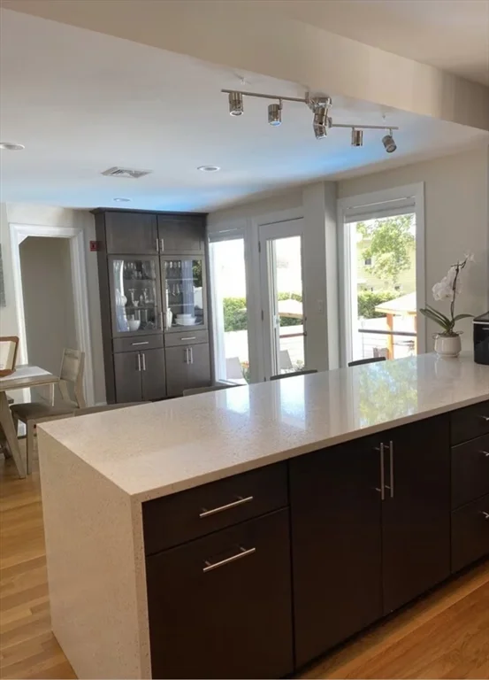 15 Campbell Rd, Arlington