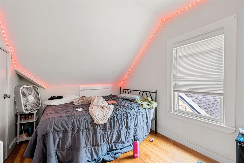 66 Mozart St, Jamaica Plain