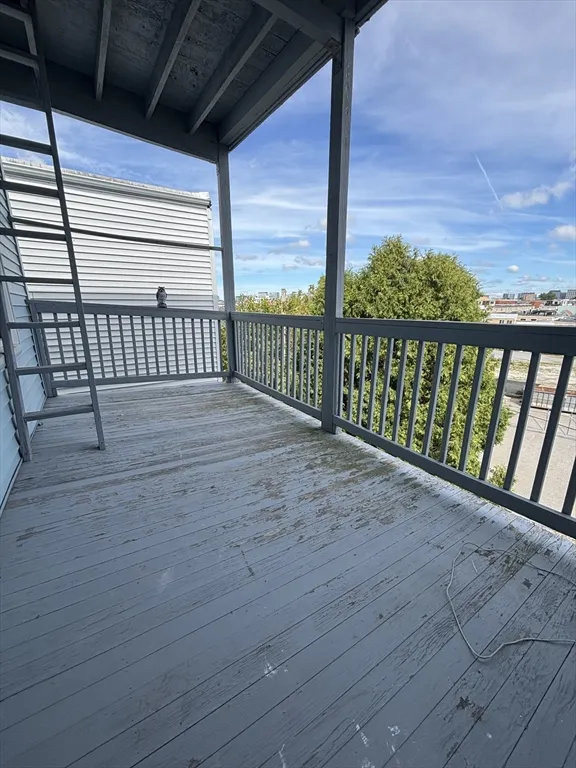 47 Middle St, South Boston