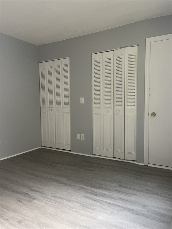 8 New Plainville Rd, New Bedford