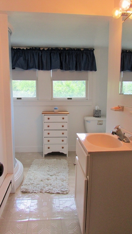 12 Cove Rd, Little Neck