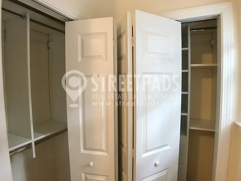 1 Langdon Sq, Neighborhood Nine