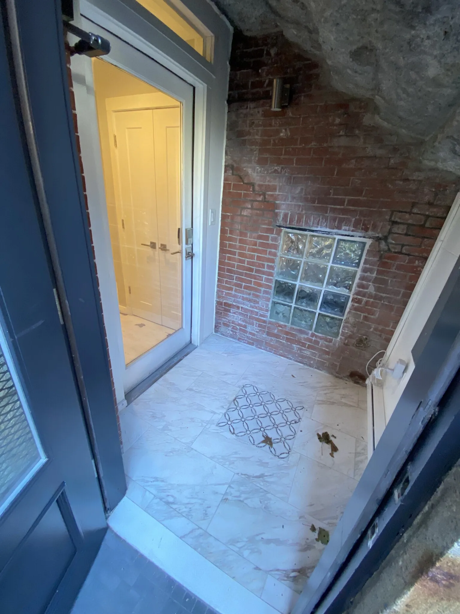 469 Massachusetts Ave, South End