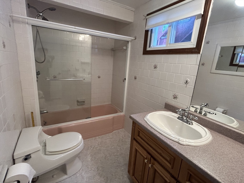 175 Maple St, Malden