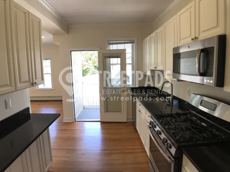 65 Langdon St, Neighborhood Nine