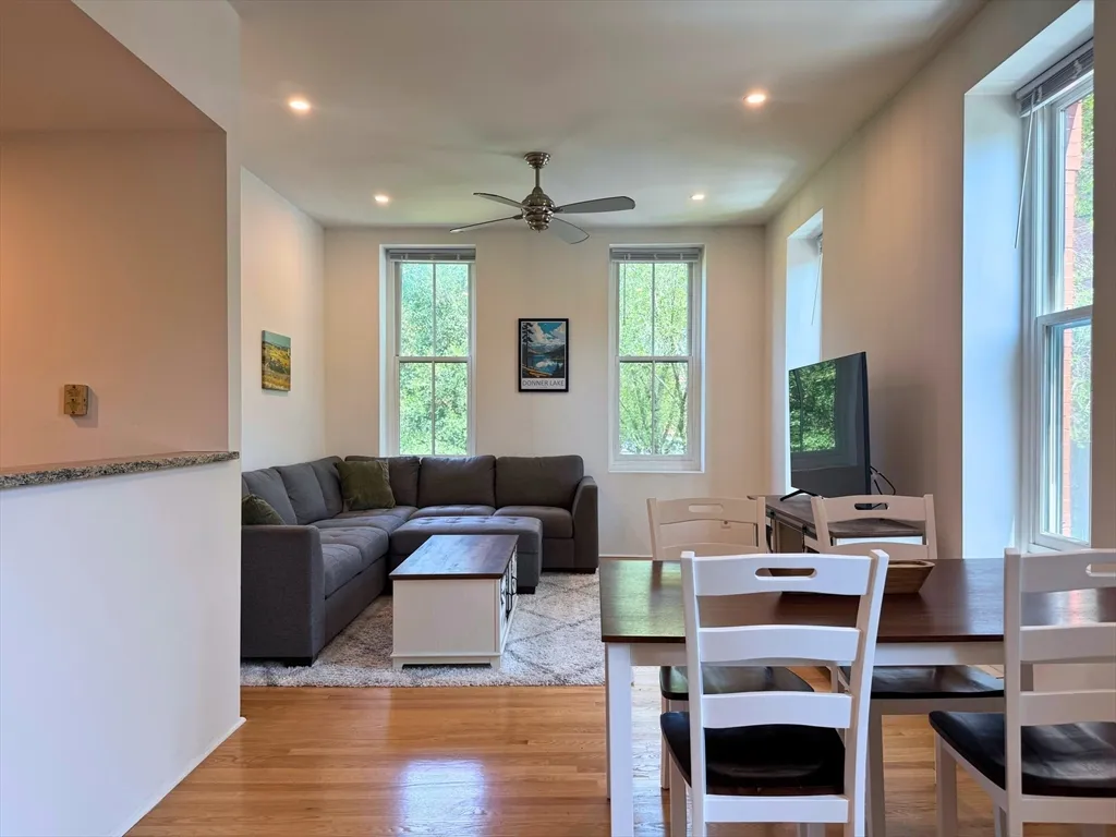 30 Concord Pl, South End