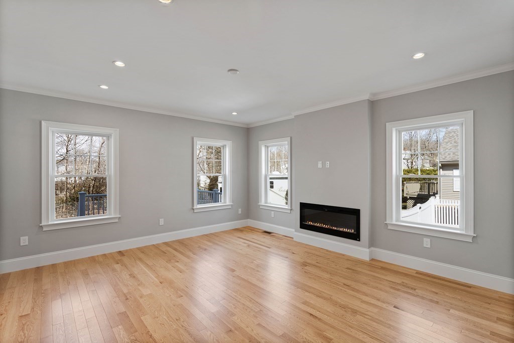 17 Monroe St, Norwood