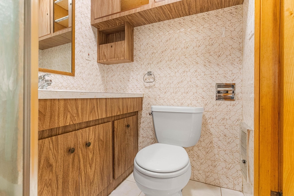 51 Newbury St, Teele Square