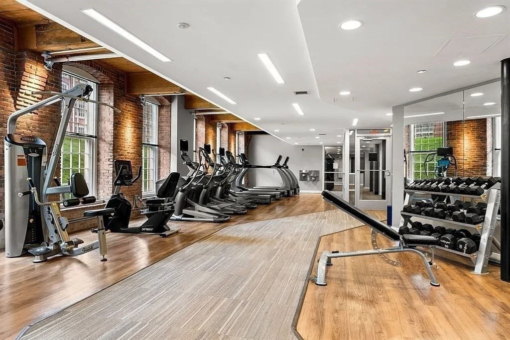 130 John St, Downtown