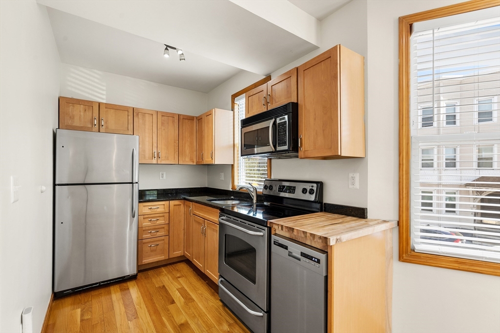 609-611 Dorchester Ave, South Boston