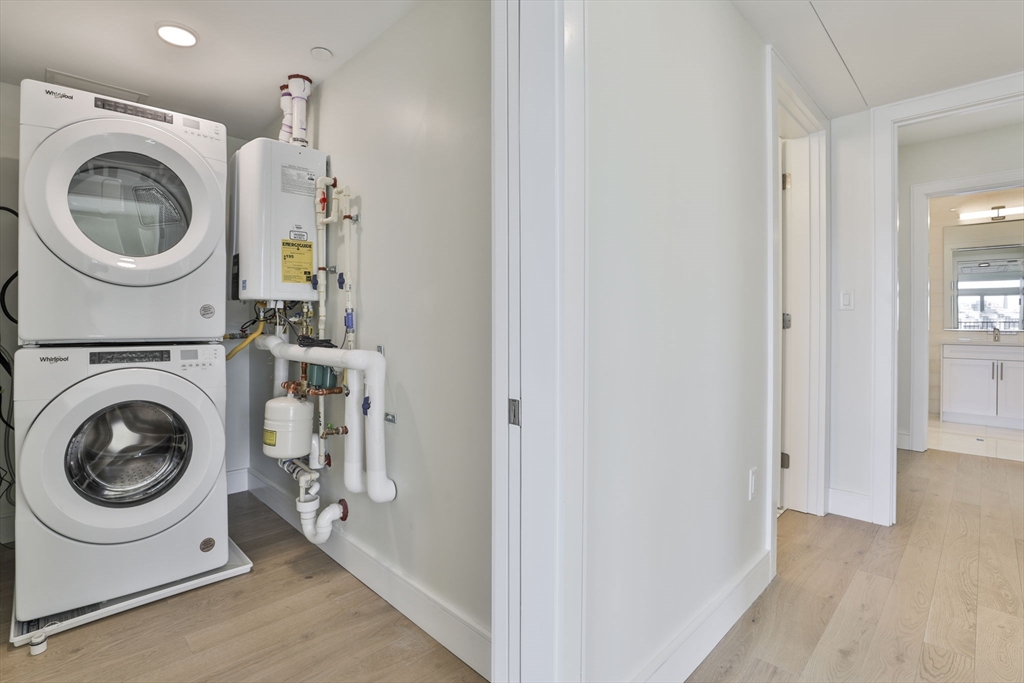 301 Border St, East Boston