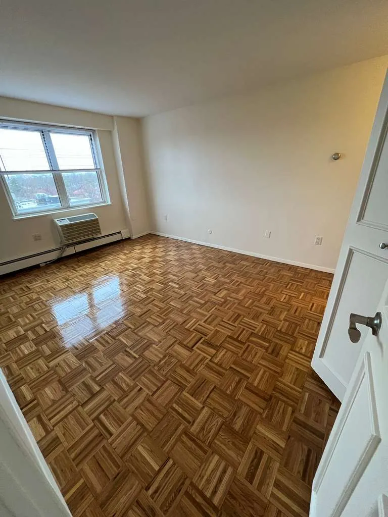 185 Freeman St, North Brookline