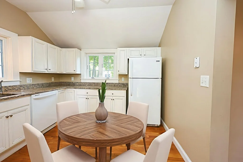 50 Front St, Braintree