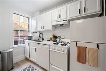 102 Revere, Beacon Hill