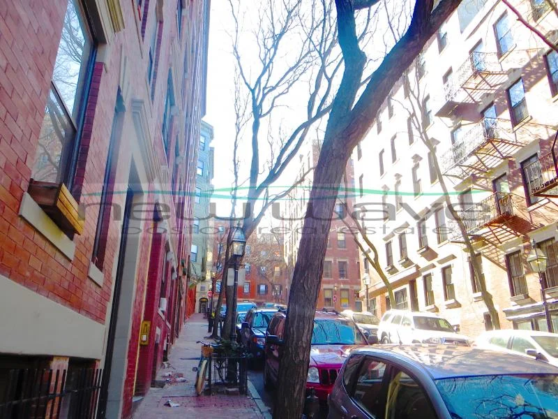 48 Garden St, Beacon Hill