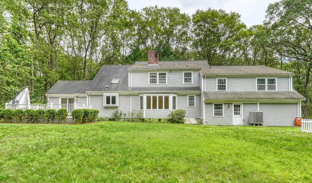 15 Goose Pond Rd, Lincoln