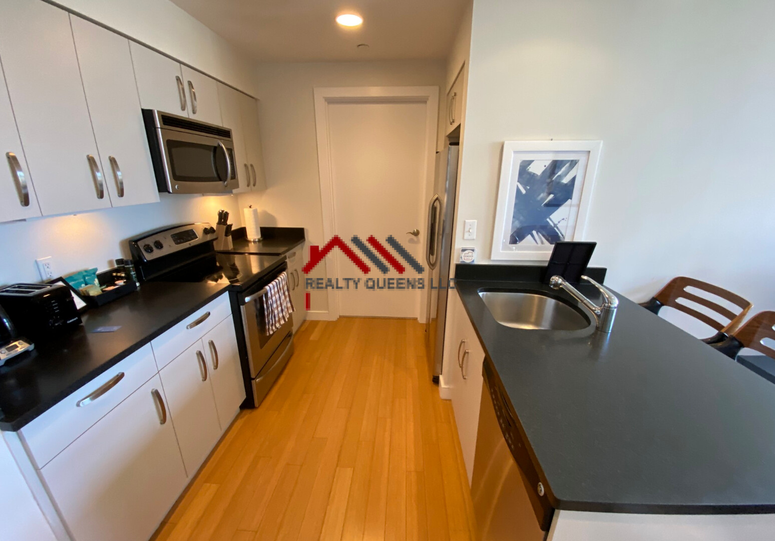 601 Albany St, South End