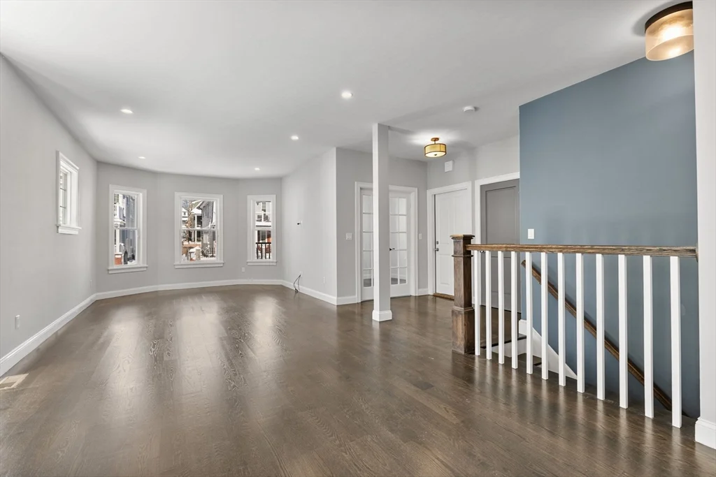 83 Centre St, Dorchester