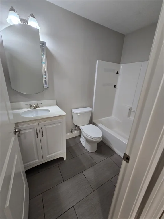 9 Needhams Landing Rd, Lynn