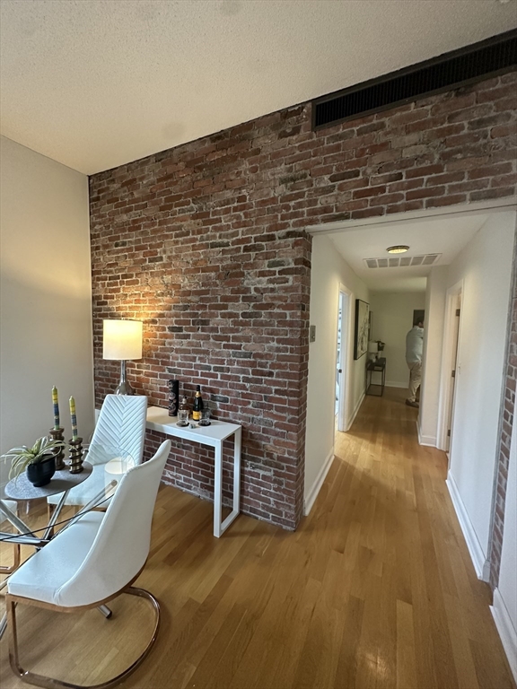 160 Commonwealth, Back Bay