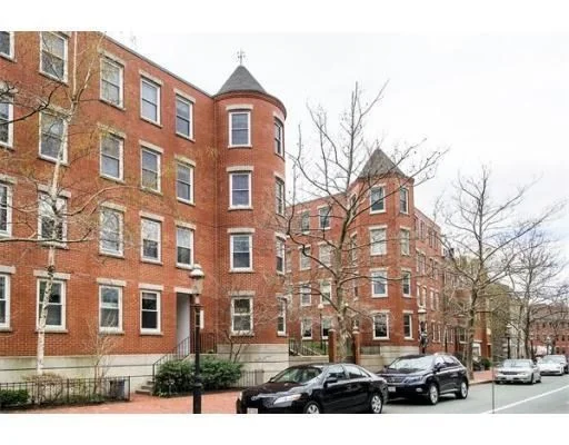 47 Harvard St, Charlestown