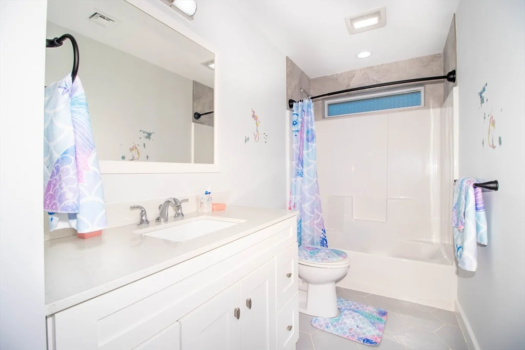 5 Morse Ave, Plainville