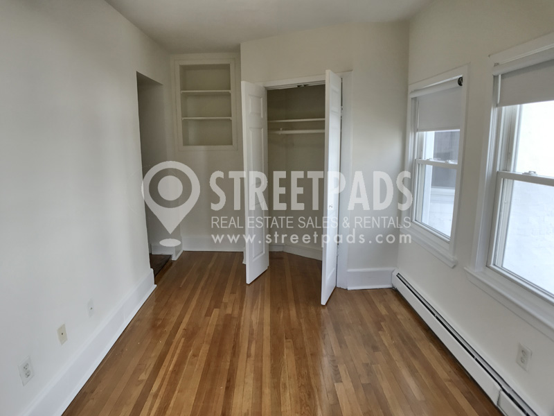 19 Fairbanks St, Griggs Park