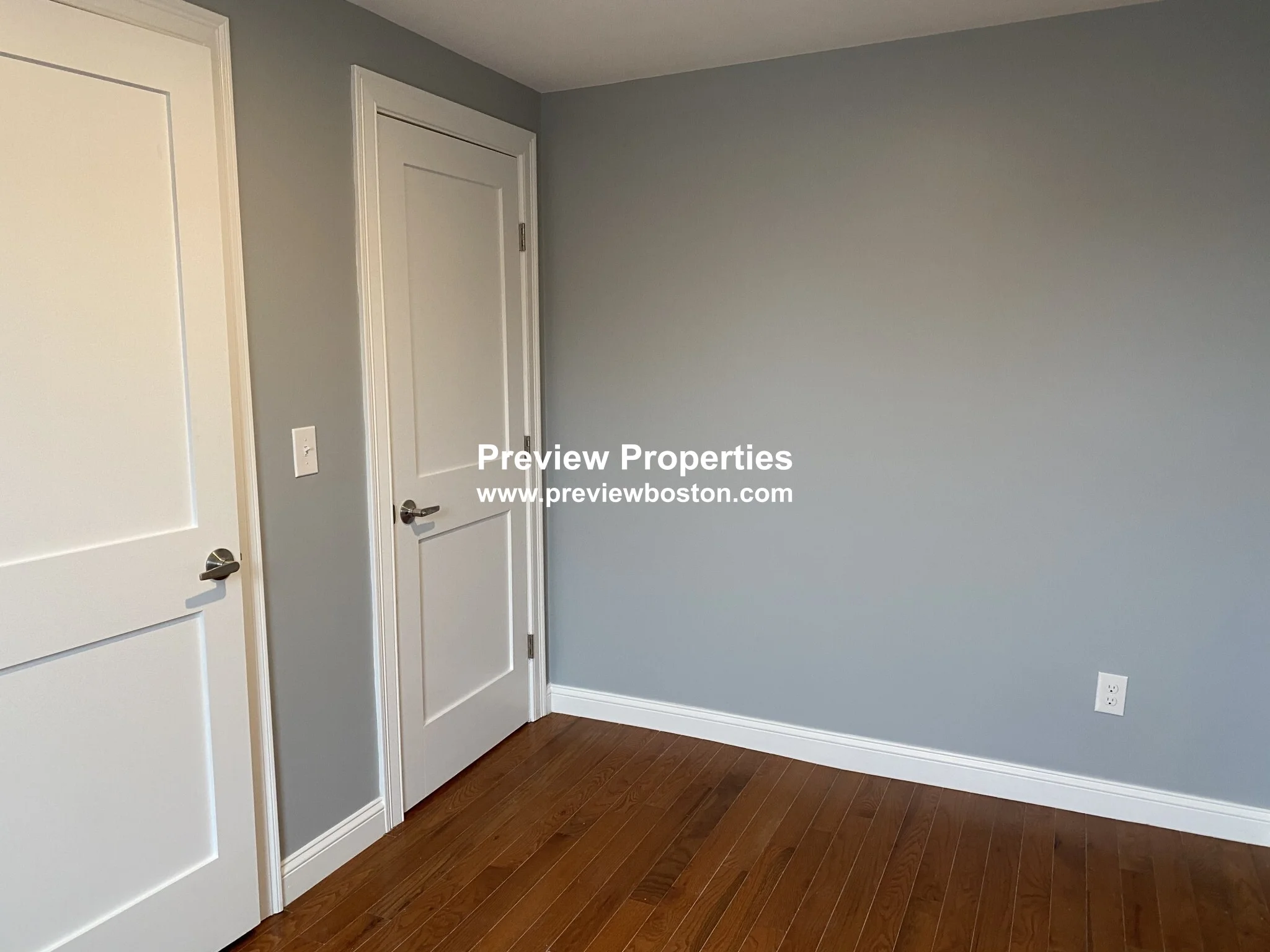 33 Chelsea St, East Boston