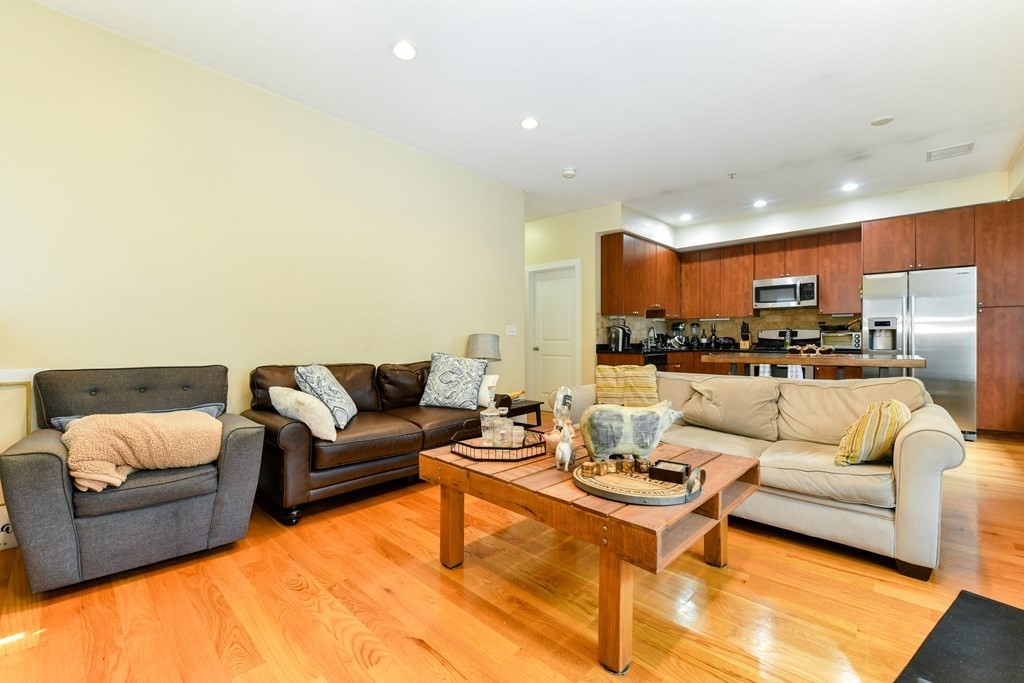 200 Silver St, South Boston