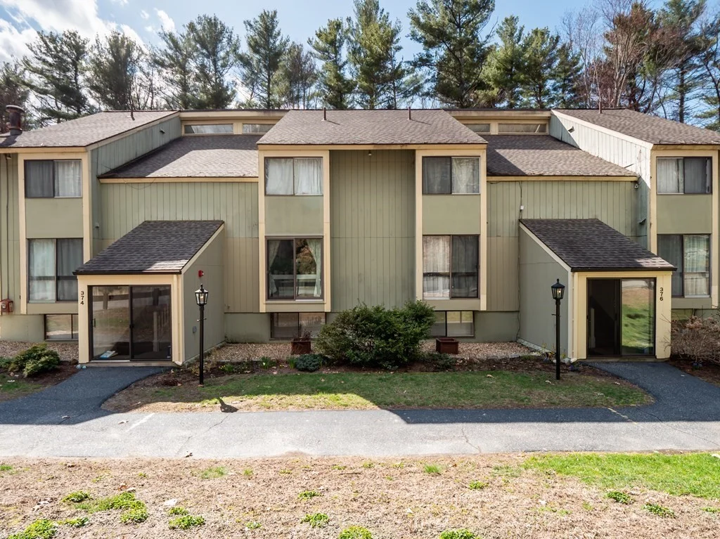 374 Great Rd, Acton