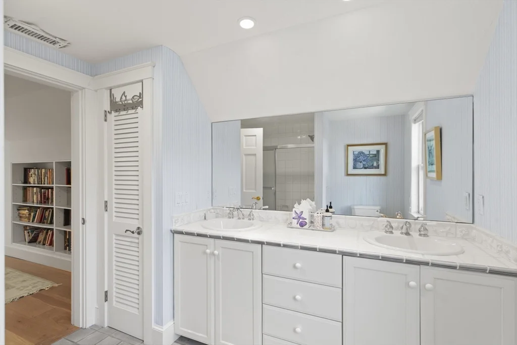 4 Maxey Pond Rd, Nantucket