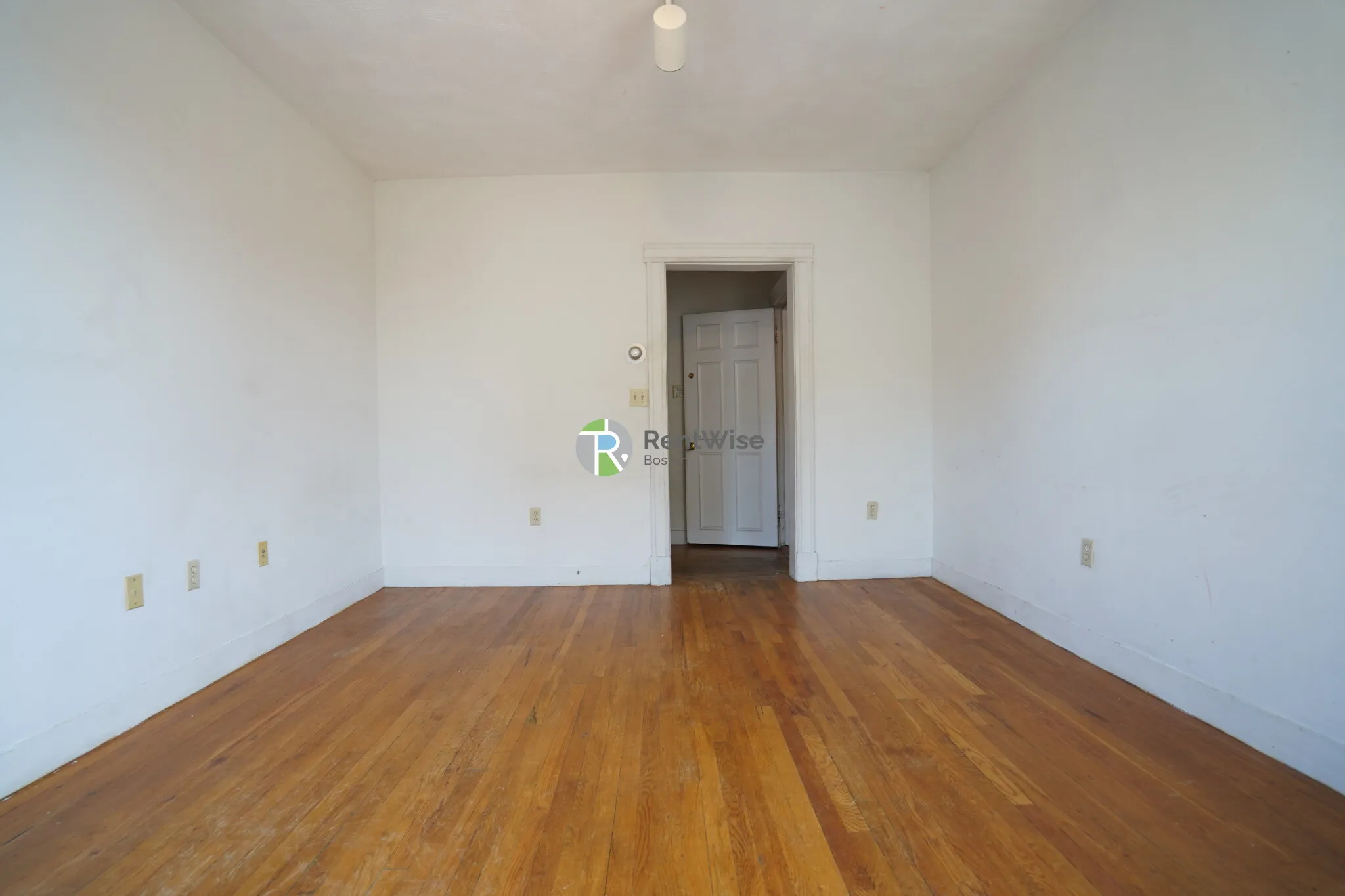 1677 Commonwealth Ave, Brighton