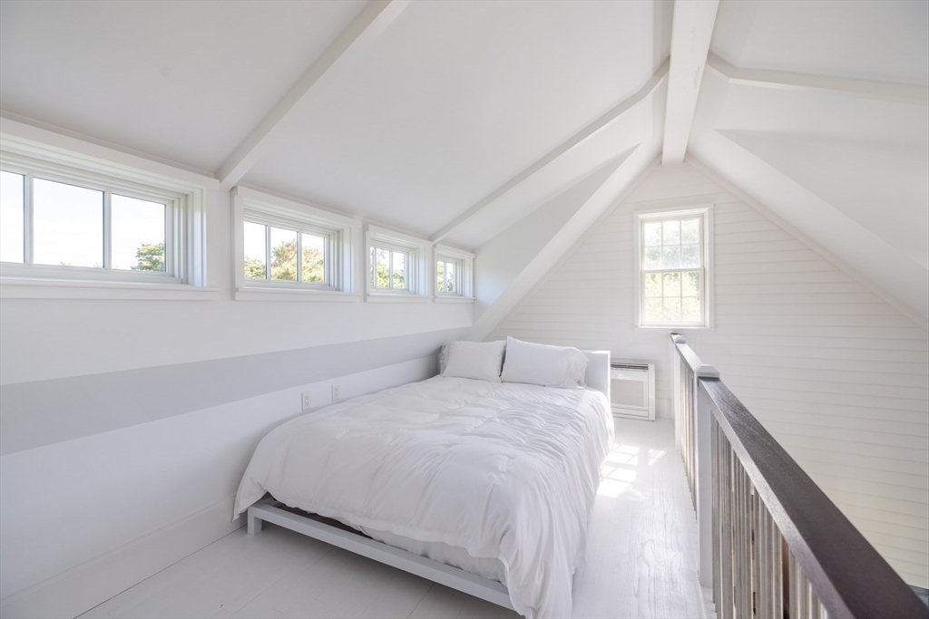 106 A Surfside Rd, Surfside