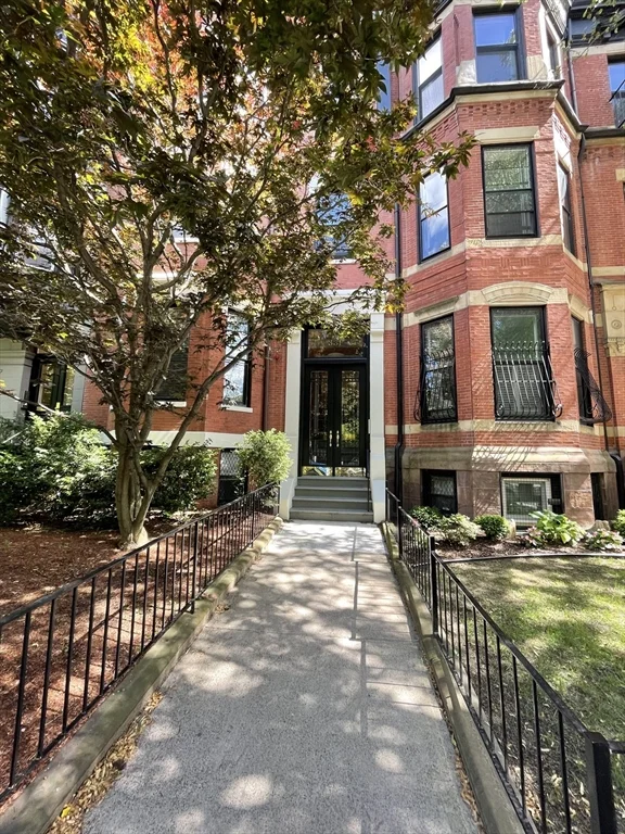 331 Beacon St, Back Bay
