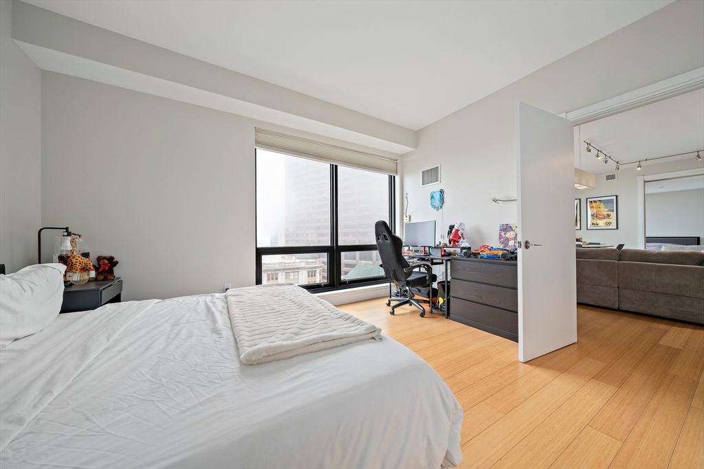 45 Province St, Midtown