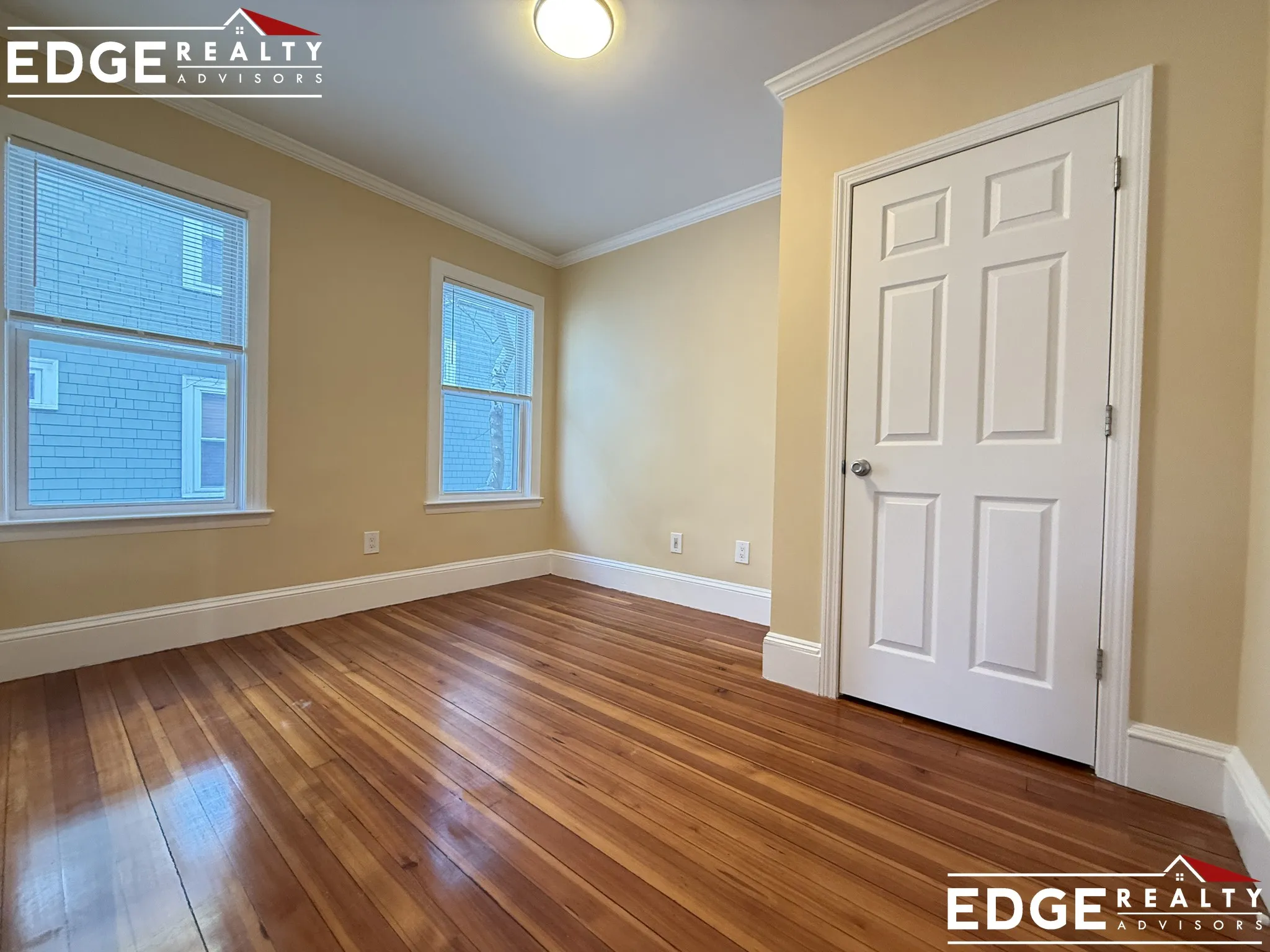 136 Summer St, Watertown