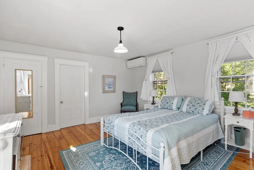 1101 Washington St, Lanesville