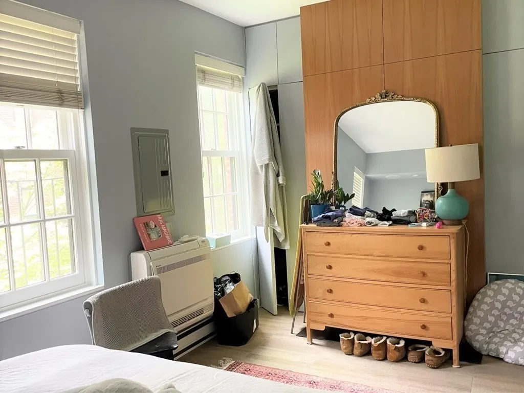 33 Lawrence St, South End