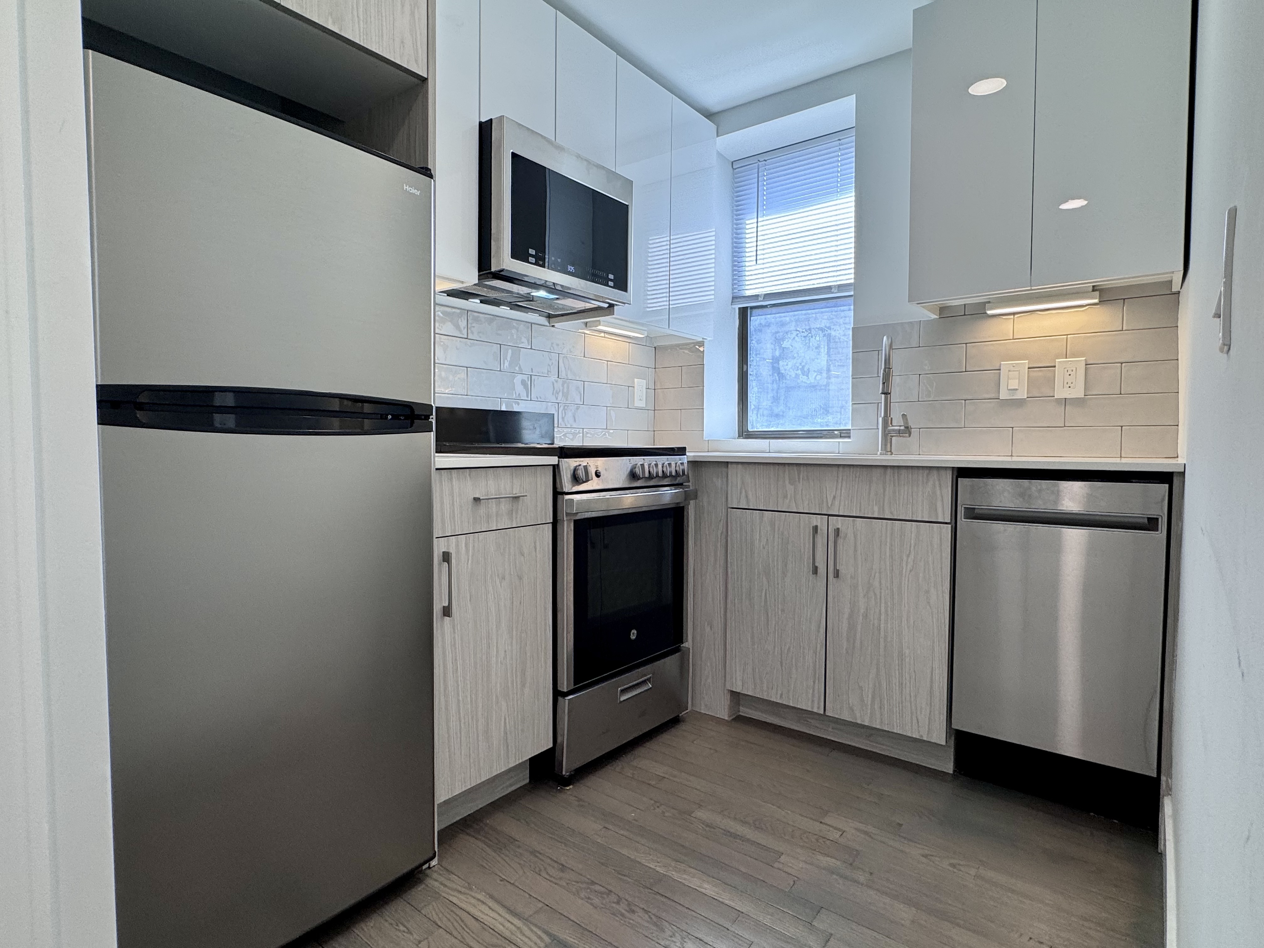 11 Peterborough St, Fenway