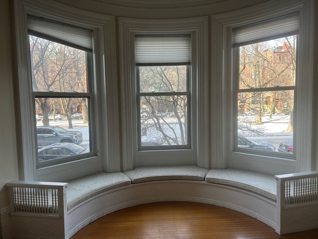 174 Commonwealth Ave, Back Bay