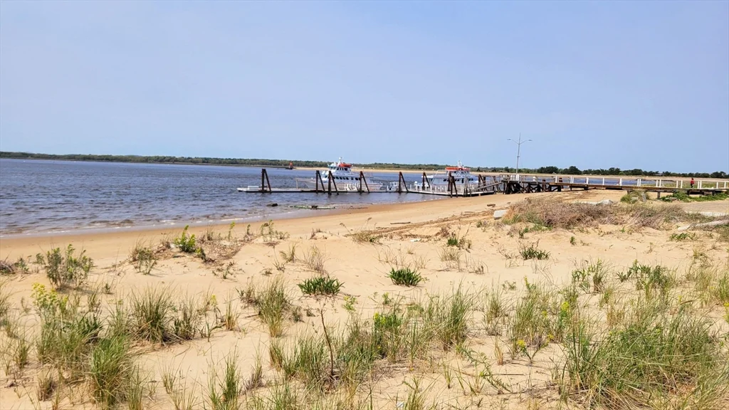 4 79th St, Plum Island