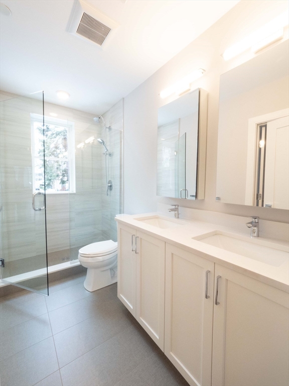 142 Coolidge St, Coolidge Corner