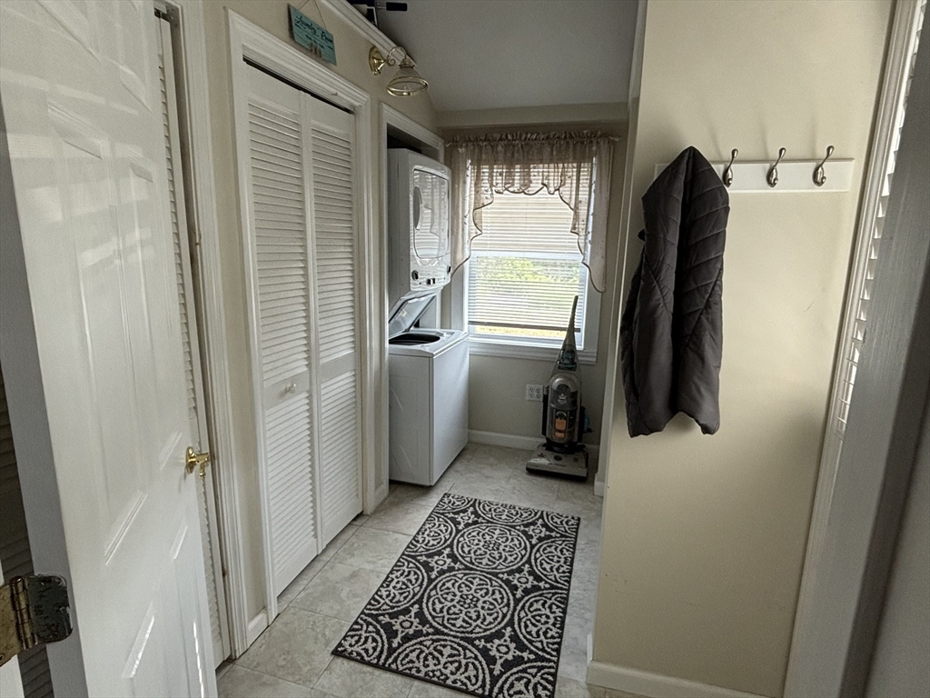 76 Bayberry Rd, Marshfield