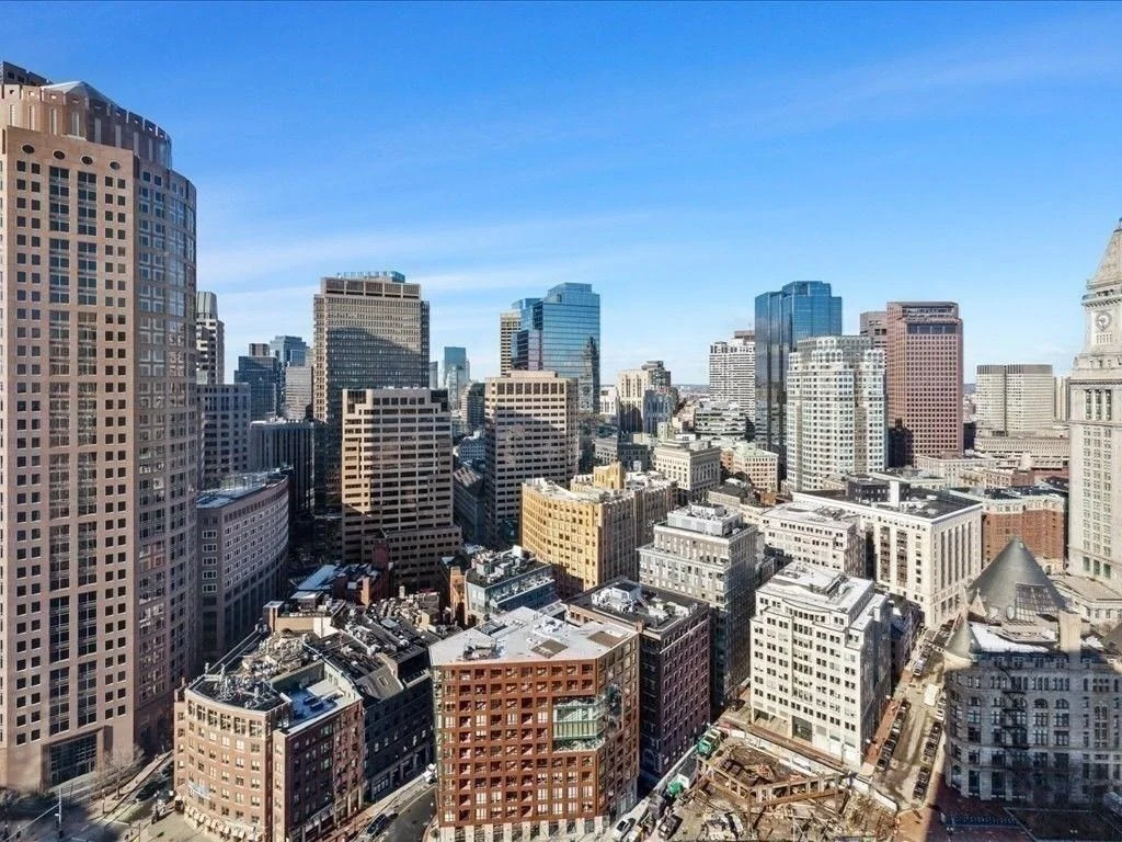 65 E India Row, Waterfront