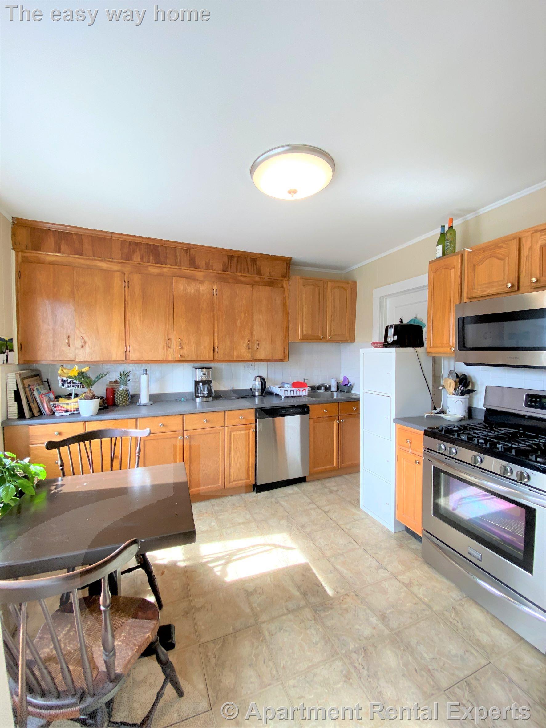 258 Belmont St, Watertown Center